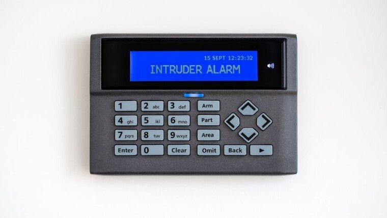 10 Must-Have Features in a Modern Intruder Alarm System