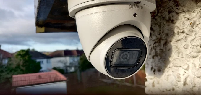 Why Are So Many Homeowners Switching to Smart CCTV This Year?